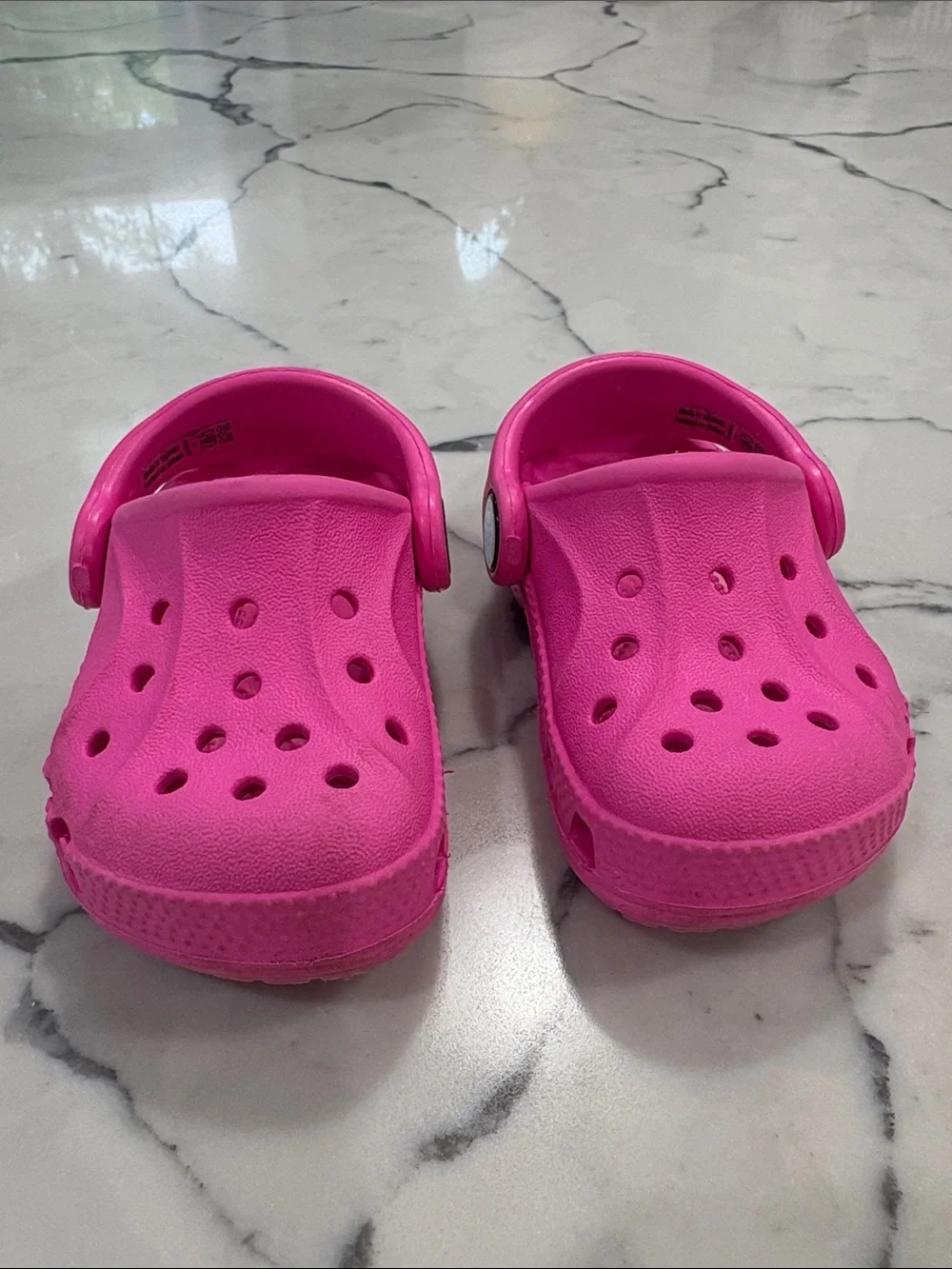 CROCS Kids Classic Clogs in Hot Pink